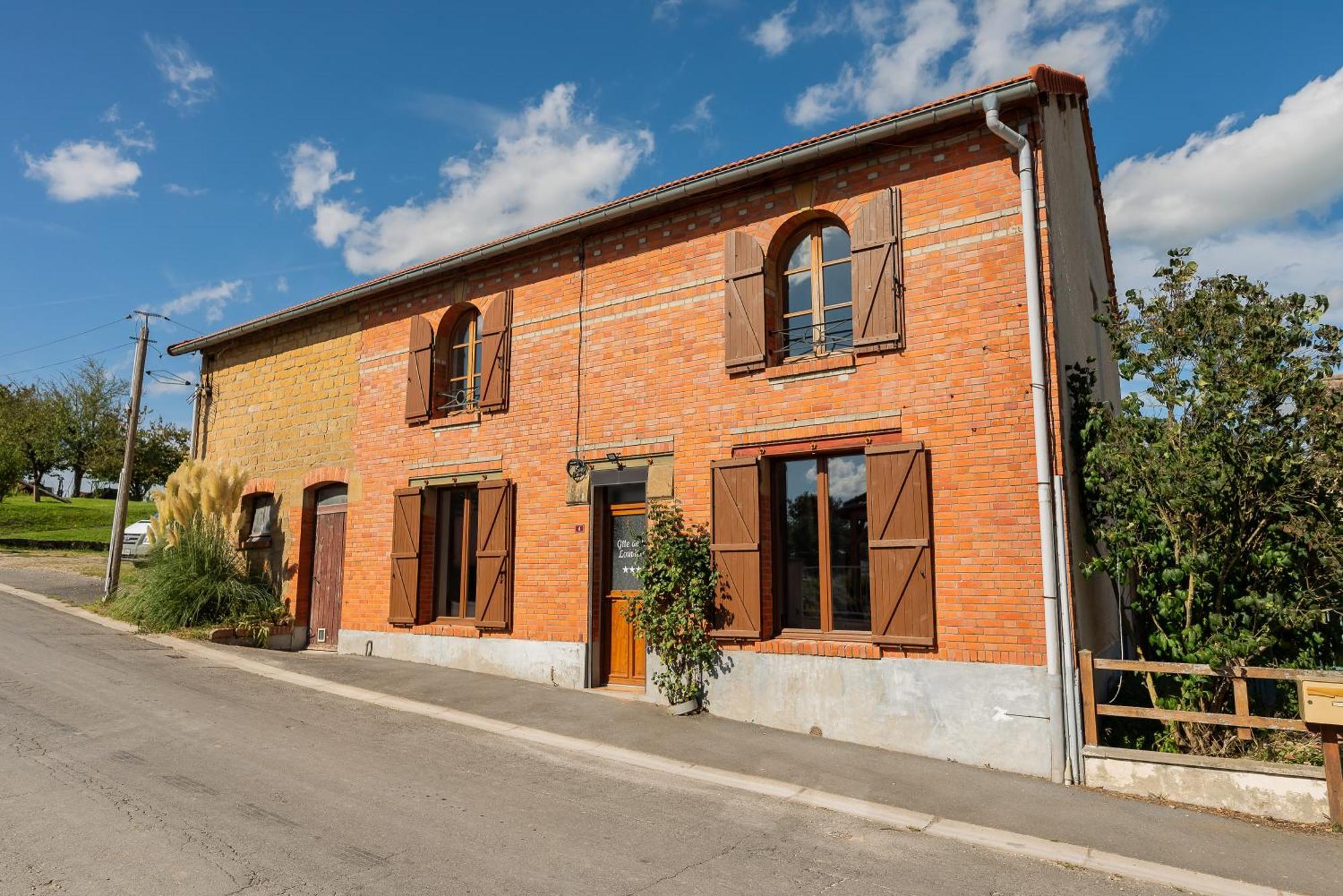 Gite De La Louviere - Maison De Campagne Grandpre Luaran gambar